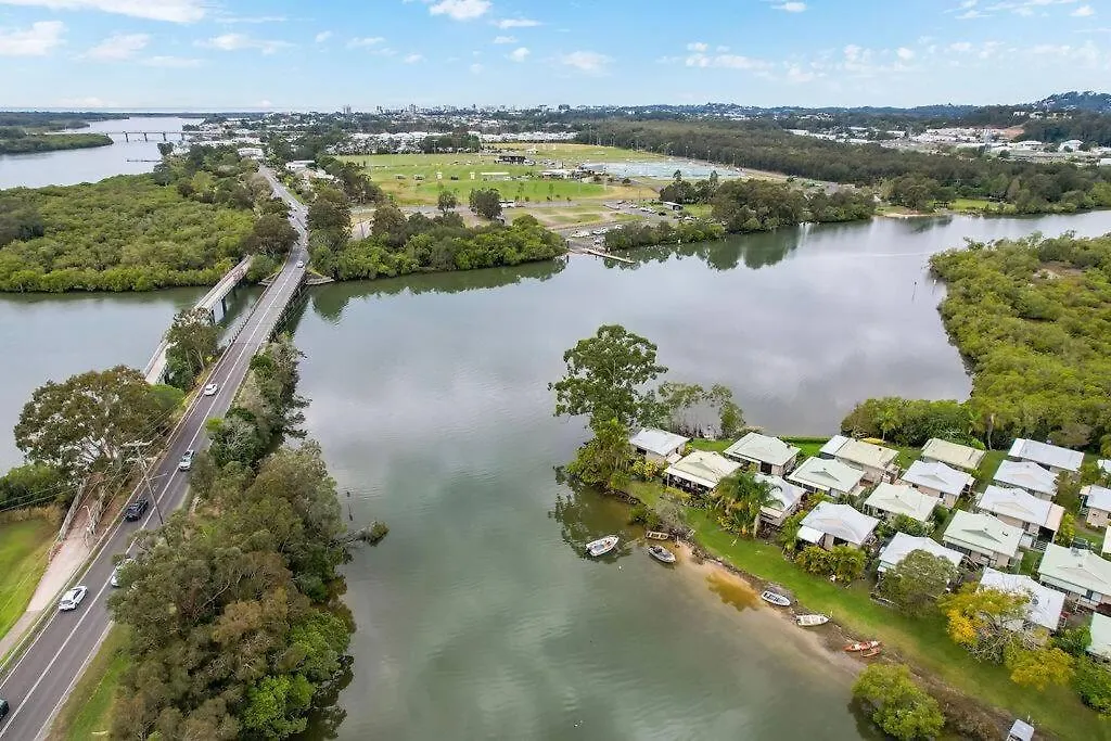 Maroochydore River Front Cabin - Maroochy River Diddillibah Apartament